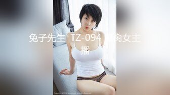 最新P站极品爆乳嫩模MIni Diva收费新作-巨乳粉穴MM掰腿迎接猛烈撞击 乳摇动人后入翘臀勾魂