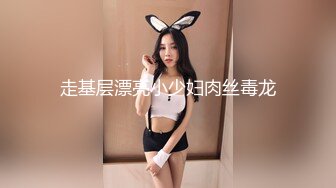 枕着男友操女友三人好会玩