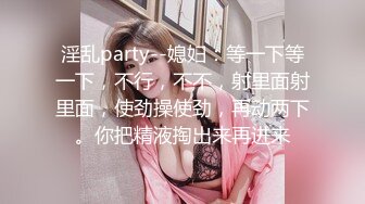 【超级男生原档】穿NIKE的学妹BB长的好委婉，整体看起来也挺违和的 (1)