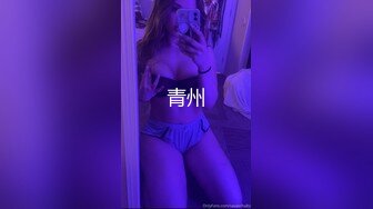 《姐弟乱伦》我看着姐姐那双被撕破的黑丝美腿由于酒精的刺激我一下子抱着我姐扑倒在她房间的床上1