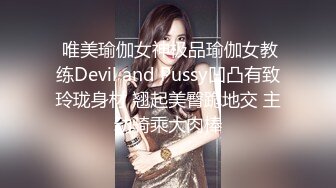 黑靴牛仔裤笑起来甜美妹子舌吻舔弄奶头按头口交上位骑坐侧入